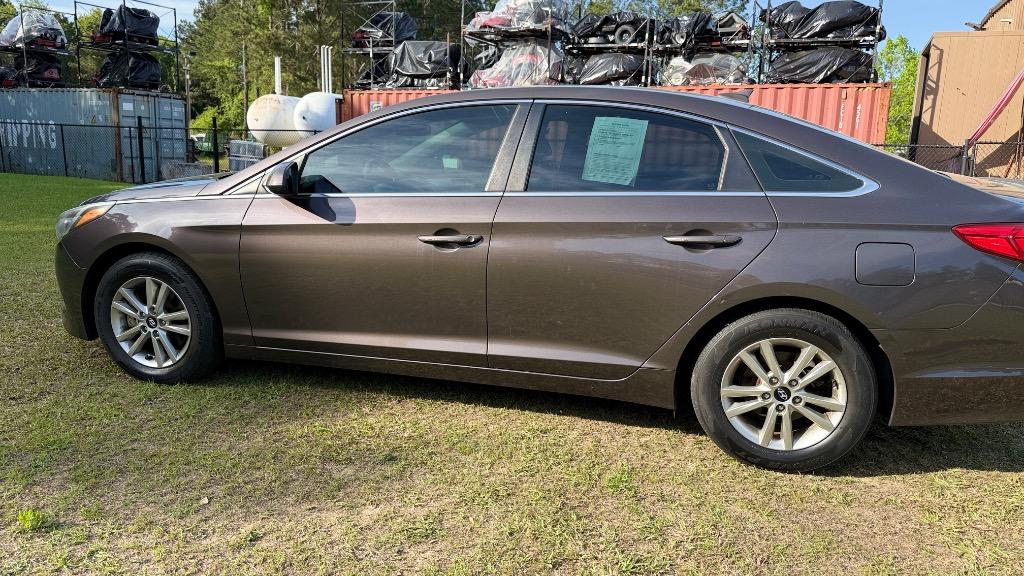 2017 Hyundai Sonata Base - Photo 7